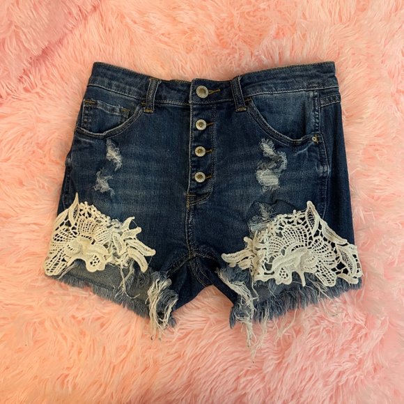 Papaya Pants - Papaya High-Rise Denim Shorts with Lace Detail size M